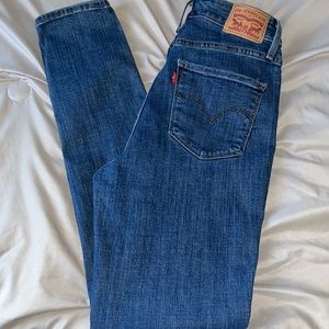 LEVIS 721 High Rise Skinny Jeans